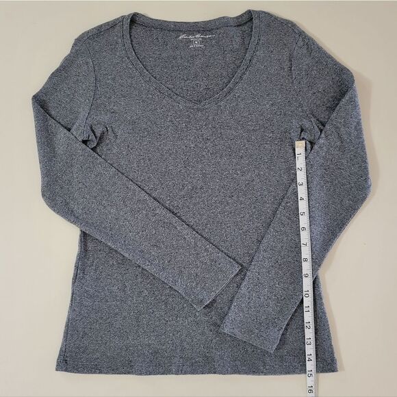 Eddie Bauer Women's Gray Long Sleeve V-Neck Top - Picture 8 of 13